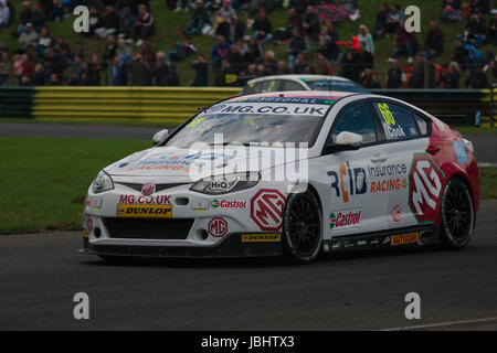 Croft Circuit, England, 11. Juni 2017. Josh Cook fahren im Rennen 14 der British Touring Car Championship in Croft Circuit, Credit: Colin Edwards/Alamy Live News. Stockfoto