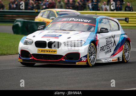 Croft Circuit, England, 11. Juni 2017. Colin Turkington führende Rennen 14 der British Touring Car Championship in Croft Circuit. Er gewann das Rennen. Bildnachweis: Colin Edwards/Alamy Live-Nachrichten. Stockfoto