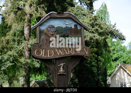 Ortsschild, Old Warden, Bedfordshire Stockfoto