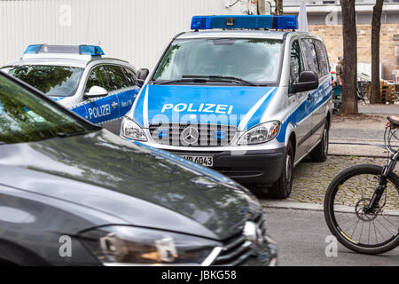 Deutsche Polizeiautos, Kassel, Hessen, Deutschland, Europa Stockfoto