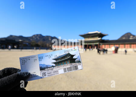 16. Dezember 2016 Geyongbokgung Palast (Wahrzeichen) in Seoul, Südkorea Stockfoto