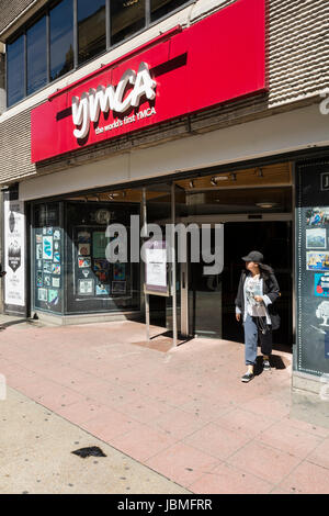 Von außen die YMCA auf Great Russell Street, London, England, UK Stockfoto