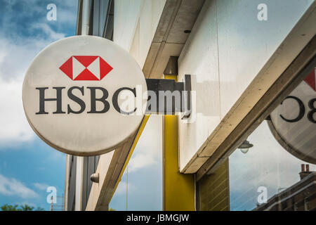 Das äußere der HSBC Bank auf Tottenham Court Road, London, England, UK Stockfoto