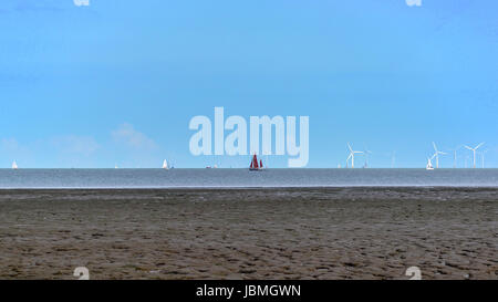 Windpark Gunfleet Sands angesehen von Bradwell-on-Sea, Essex, UK Stockfoto