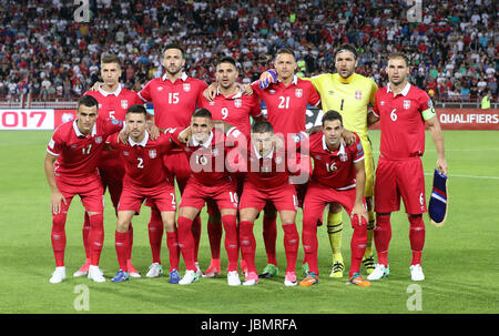 Serbiens Mannschaftsgruppe (obere Reihe von links nach rechts) Matija Nastasic, Jagos Vukovic, Aleksandar Mitrovic, Nemanja Matic, Vladimir Stojkovic und Branislav Ivanovic (untere Reihe von links nach rechts) Filip Kostic, Antonio Rukavina, Dusan Tadic, Aleksandar Kolarov und Luka Milivojevic während des FIFA World Cup Qualifying 2018, Spiel der Gruppe D im Rajko-Mitic-Stadion in Belgrad. DRÜCKEN SIE VERBANDSFOTO. Bilddatum: Sonntag, 11. Juni 2017. Siehe PA Geschichte FUSSBALL Serbien. Bildnachweis sollte lauten: Simon Cooper/PA Wire. . Stockfoto