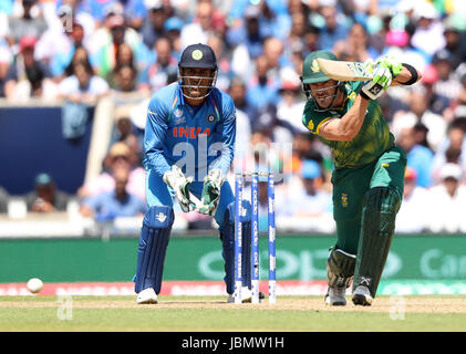 Südafrikas Francois du Plessis während der ICC Champions Trophy, Gruppe B Spiel im Oval, London. DRÜCKEN SIE VERBANDSFOTO. Bilddatum: Sonntag, 11. Juni 2017. Siehe PA Geschichte CRICKET Indien. Bildnachweis sollte lauten: Adam Davy/PA Wire. Stockfoto