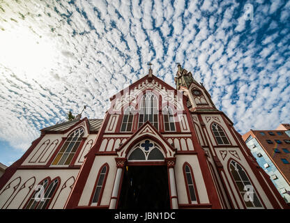 Der gotischen Iglesia San Marcos (Kathedrale Saint Marks) in Arica, Nord-Chile, von Gustave Eiffel, der war ein Ganzmetall-vorgefertigte Gebäude, hergestellt in Frankreich und in Stücke, um vor Ort zusammengebaut werden nach Südamerika verschifft. der 1870er Jahre. Stockfoto