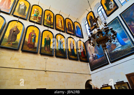 Symbole in der russisch-orthodoxen Kirche St. Alexander Nevsky im Komplex des Alexander Hof des kaiserlichen orthodoxen Palästina Gesellschaft in t Stockfoto