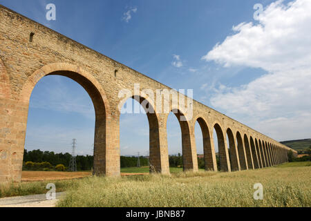 Der Aquädukt Noain in der Nähe von Pamplona in Navarra Spanien Stockfoto