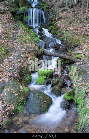 Wasserfall in der Nähe von Hardcastle Klippen Yorkshire Stockfoto