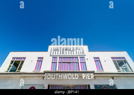 Melden Sie Southwold Pier Hauptgebäude Außenfassade, Southwold, Suffolk, UK Stockfoto