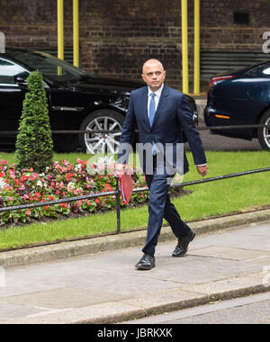 London, UK. 12. Juni 2017. Sajid Javid, Gemeinschaften Sekretärin, kommt bei der ersten politischen Kabinett nach der allgemeinen Wahl Kredit: Ian Davidson/Alamy Live News Stockfoto