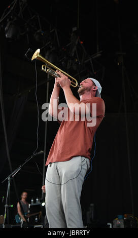 Portsmouth, VIRGINIA, USA. 11. Juni 2017. IRATION verbindet Dub, Rock und Reggae für die Leute von der PORTSMOUTH-Pavillon in PORTSMOUTH, VIRGINIA am 11. Juni 2017. © Jeff Moore 2017 Credit: Jeff Moore/ZUMA Draht/Alamy Live-Nachrichten Stockfoto