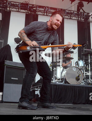 Chicago, Illinois, USA. 9. Juni 2017. Lead-Sänger Dustin Kensrue der Band, die dreimal führt, bei Huntington Bank Pavillon auf der nördlichsten Insel in Chicago, Illinois. Ricky Bassman/Cal Sport Media/Alamy Live-Nachrichten Stockfoto