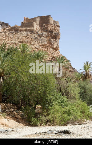 Amtoudi befestigte Getreidespeicher im Süden von Marokko aus dem Wadi Amtoudi-Tal Stockfoto