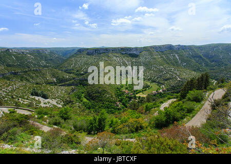 Frankreich, Gard (30), Vissec, Cirque de Navacelles Vu Depuis le Belvédère De La Doline / / Frankreich, Gard, Vissec, der Cirque de Navacelles gesehen aus dem vi Stockfoto