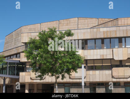 LEIPZIG, Deutschland - 12. Juni 2014: The Neues Gewandhaus neuen Konzertsaal in Augustusplatz nach Hause von dem Leipziger Gewandhaus-Orchester wurde vom Architekten Rudolph Skoda 1977 entworfen Stockfoto