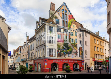 Frankreich, Eure-et-Loir (28), Chartres, Fassade de Maison Peinte En Trompe-l ' Rue du Maréchal de Lattre de Tassigny / / Frankreich, Eure et Loir, Chartres, Stockfoto