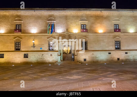 Parador-Hotel in der Nacht in Ubeda, Jaen, Spanien Stockfoto