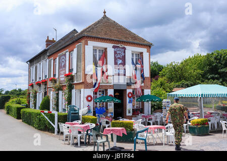 Frankreich, Calvados (14), Ranville, le Café Gondrée À Côté de Pegasus-Brücke Ou Pont de Bénouville / / Frankreich, Calvados, Ranville, in der Nähe von Pegasus-Brücke, gehen Stockfoto