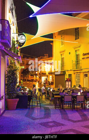 Europa, Portugal, Algarve, Faro, Nacht Eintritt, Stadtzentrum, Einkaufsmöglichkeiten, Nachtleben, Europa, Nachtaufnahme, Buchforst, Shopping, Nachtleben Stockfoto