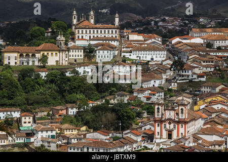 Blick auf historische Stadt Ouro Preto, UNESCO-Weltkulturerbe, Minas Gerais, Brasilien Stockfoto