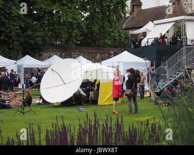 LONDON, UK - 9. Juni 2017: Presse und TV Crews in College Green Westminster direkt gegenüber der Houses of Parliament, am Tag nach dem 8. Juni ge Stockfoto