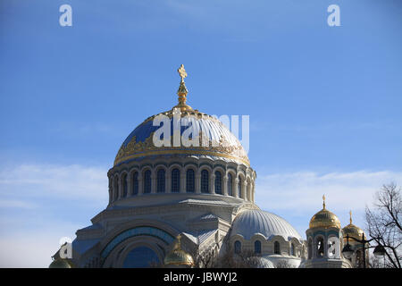 Fragment der Marine Kathedrale St. Nikolauskirche, ein Denkmal für die Toten Seeleute je. Kronstadt, gebaut im Jahre 1913 von dem Architekten Wassili Kosyako Stockfoto