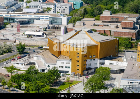 Berlin, Deutschland - 9. Juni 2017: Luftbild auf der Berliner Philharmonie, Konzerthaus in Berlin, Deutschland. Stockfoto