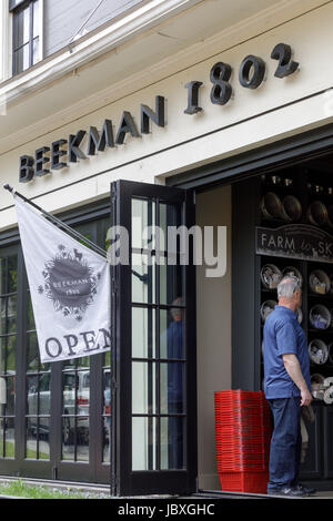 SHARON SPRINGS, NY, USA - 27. Mai 2017: Beekman 1802 beliebte Hauptdekor Shop, ausgegliedert aus TV-Serie The Beekman Boys Stockfoto