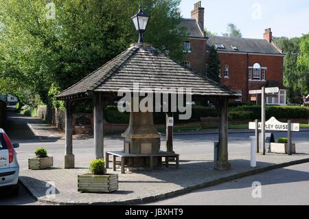 Schutz auf dem Platz. Aspley Guise, Bedfordshire Stockfoto