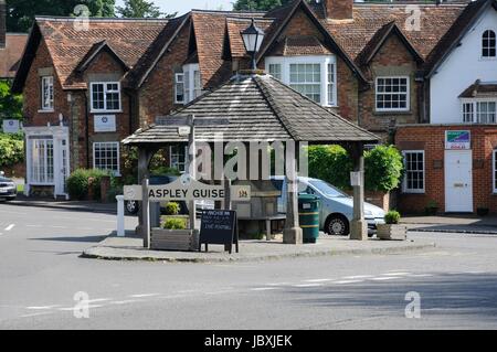 Schutz auf dem Platz. Aspley Guise, Bedfordshire Stockfoto