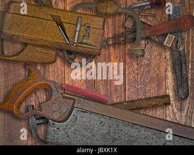 Vintage Holzbearbeitungswerkzeugen auf Holzbank, Platz für Ihren text Stockfoto