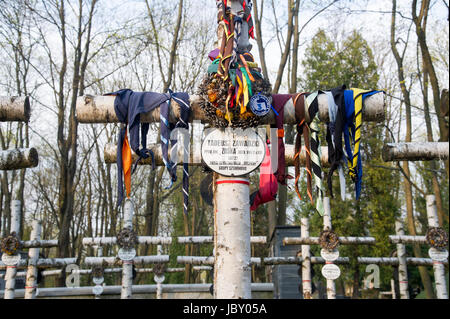 Gräber des Warschauer Aufstandes Kämpfer auf Powazki Militär Friedhof (Cmentarz Wojskowy Na Powazkach) in Warschau 5. April 2017 © Wojciech Strozyk / A Stockfoto