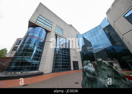 Birmingham, Großbritannien. 12 Juni, 2017. Das ICC (Internationales Kongresszentrum) von der Kanalseite Eingang. Stockfoto