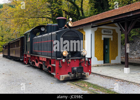 Die alten traditionellen Zug auf Mount Pelion in Thessalien, Griechenland Stockfoto