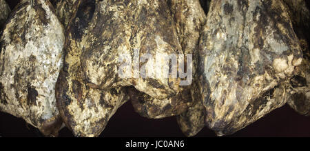 Fleisch Wurstwaren und getrockneten Rehe, Lebensmittelmarkt Stockfoto