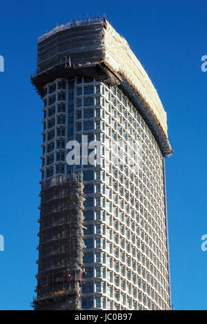 Mitte Punkt Hochhaus London Restaurierungsarbeiten Stockfoto