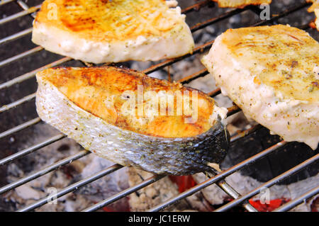 Grillen Fischsteak - Grillen Steak vom Fisch 10 Stockfoto