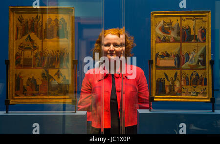 National Gallery, London, UK. 13. Juni 2017. "Szenen aus dem Leben der Jungfrau Maria und anderen Heiligen" (links) von Giovanni da Rimini, die talentiertesten Künstler im 14. Jahrhundert Rimini, wurde von der National Gallery in 2015 gekauft. Lange obwohl vereint der als Bestandteil eines Diptychon zusammen mit einem Panel mit "Szenen aus dem Leben Christi" in der Galleria Nazionale d ' Arte Antica, Rom, die Ausstellung der Gemälde, eine Rekonstruktion in Großbritannien noch nie zuvor gesehen. Bildnachweis: Malcolm Park / Alamy Live News. Stockfoto