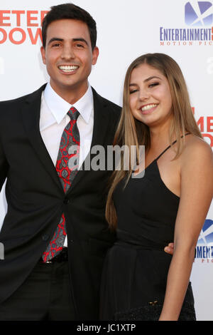 Westwood, Kalifornien, USA. 12. Juni 2017. LOS ANGELES - 12 JUN: Santiago Segura, Gast bei der '' 47 Meter hinunter '' Premiere im Dorf Theater am 12. Juni 2017 in Westwood, Kalifornien Credit: Kay Blake/ZUMA Draht/Alamy Live-Nachrichten Stockfoto