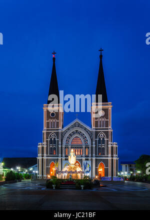 Chanthaburi, Thailand - 29. Mai 2016: Die Kathedrale der Unbefleckten Empfängnis in der Nachtzeit, Wahrzeichen von Chanthaburi Stockfoto