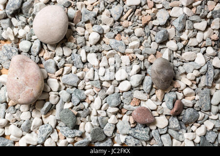 Textur der bunte Kieselsteine am Strand liegen Stockfoto