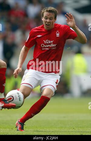 CHRIS GUNTER NOTTINGHAM FOREST FC Watford FC Stadt Boden NOTTINGHAM ENGLAND 15. August 2010 Stockfoto