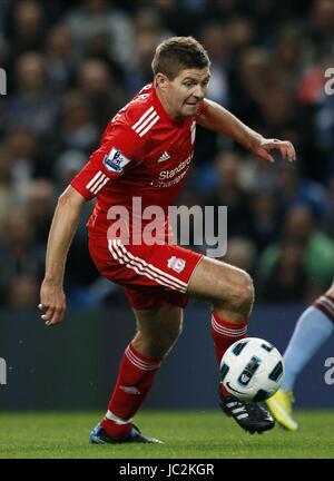 STEVEN GERRARD LIVERPOOL FC EASTLANDS Stadt von MANCHESTER ST MANCHESTER ENGLAND 23. August 2010 Stockfoto