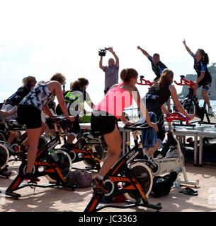 Übung zur Vorlesung auf Pensicola Promenade, Castellon, Spanien Stockfoto