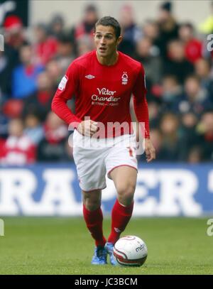 CHRIS COHEN NOTTINGHAM FOREST FC Watford FC Stadt Boden NOTTINGHAM ENGLAND 23. Oktober 2010 Stockfoto