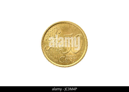 Altes verwendet und 50 Cent Münze abgenutzt. Münze der europäischen Währung für 0,5 Euro isoliert auf weiss. Bild in hoher Auflösung. Stockfoto