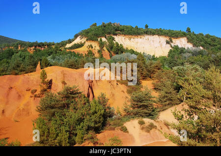 Rustel Ockerfelsen - Rustel Ocre Felsen 06 Stockfoto