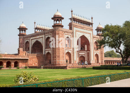 Das königliche oder große Tor des Taj Mahal, Agra, Uttar Pradesh, Indien Stockfoto